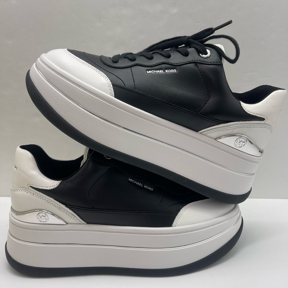 Michael Kors HAYES LACE UP
LEATHER 
43T4HYFS2L Black/Optic White Platforms